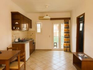 Celestine Studio Apartment mit Balkon